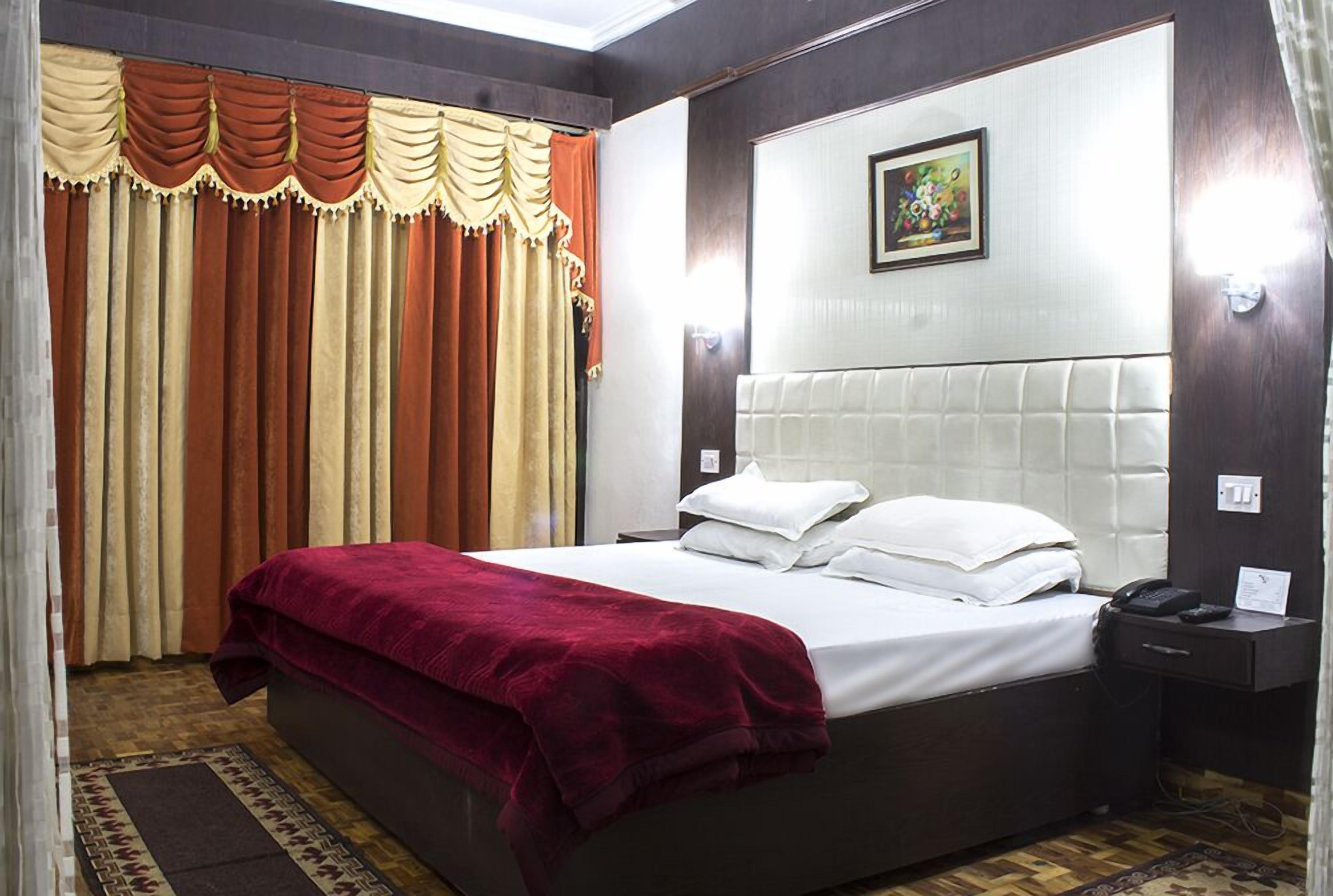 Hotel Imperial Palace - Manali (Himachal Pradesh) — Photos 2
