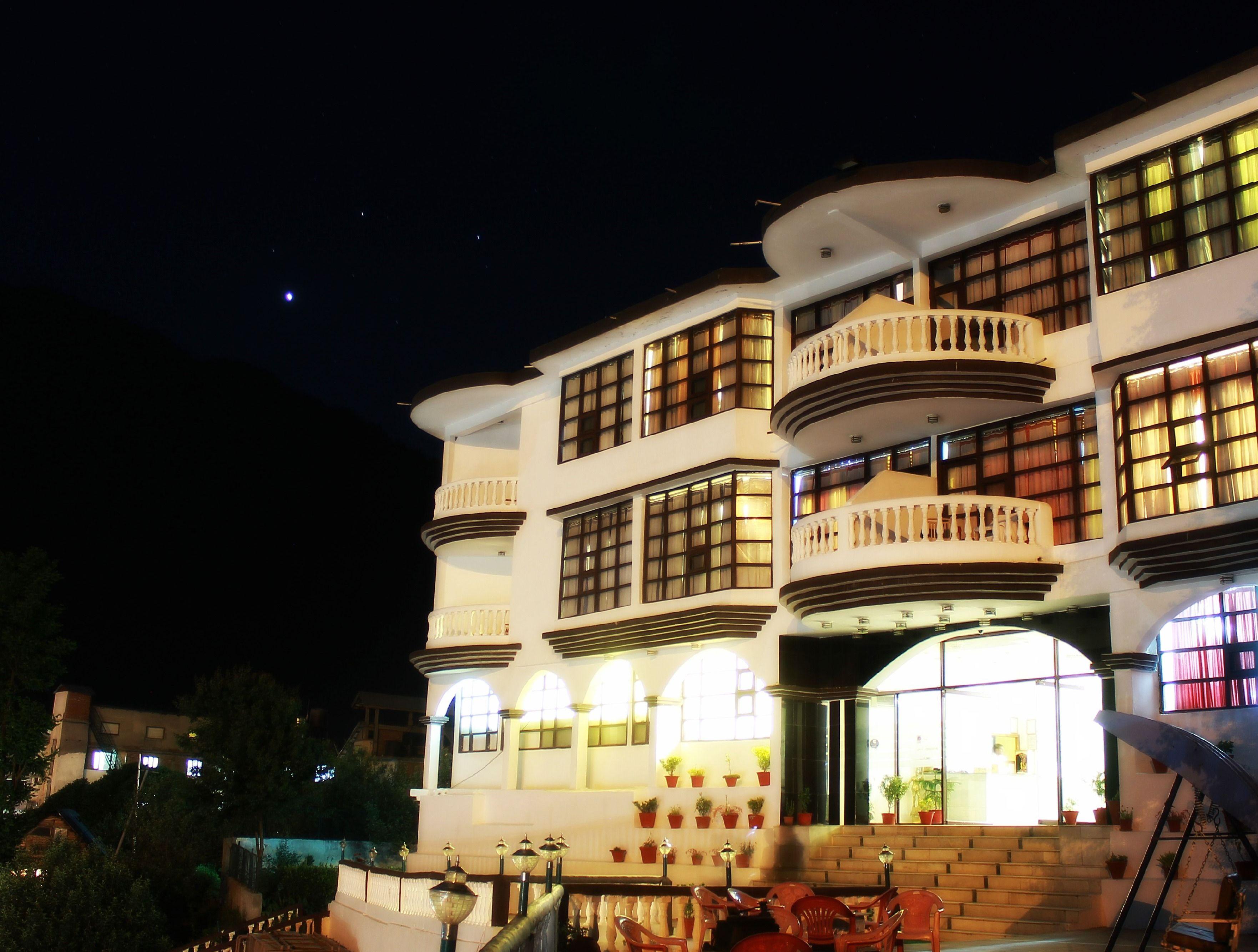 Hotel Imperial Palace - Manali (Himachal Pradesh) — Photos 1